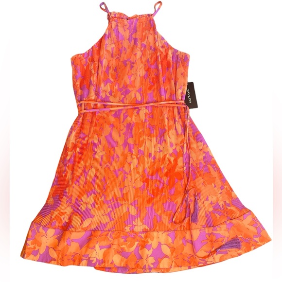 NWT Taylor Pleated Crepe Dress Size M - Picture 5 of 14